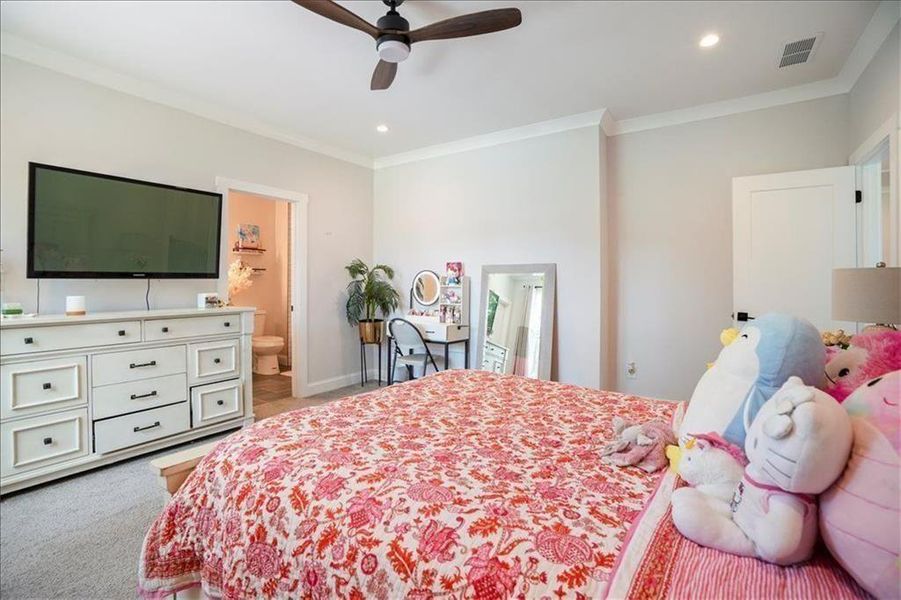 Furnished interior view inside a new home in , Acworth (Image 39).