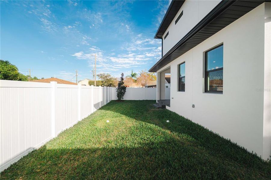 Exterior details and patio area of a home in , Tampa (Image 32).