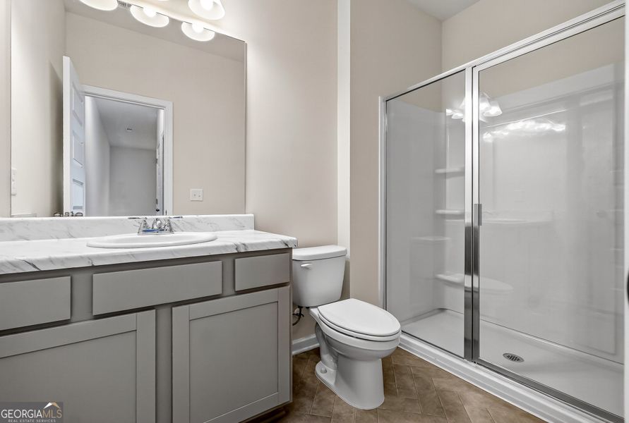 Furnished interior view inside a new home in Stonebridge North, Macon (Image 16).