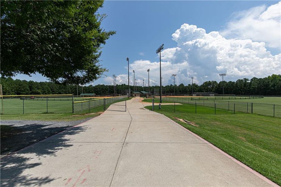 Community amenities in , Powder Springs (Image 9).