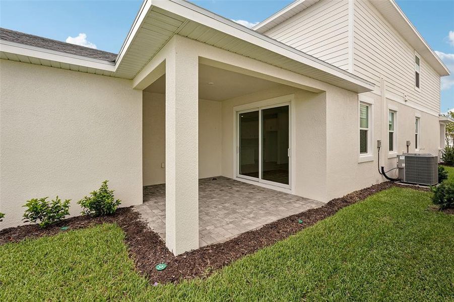 Exterior details and patio area of a home in SeaFlower, Bradenton (Image 3). Exterior details and patio area of a home in SeaFlower, Bradenton (Image 3).