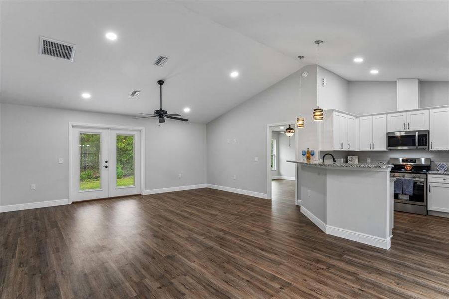Spacious, unfurnished interior of a new home in , Brooksville (Image 25).