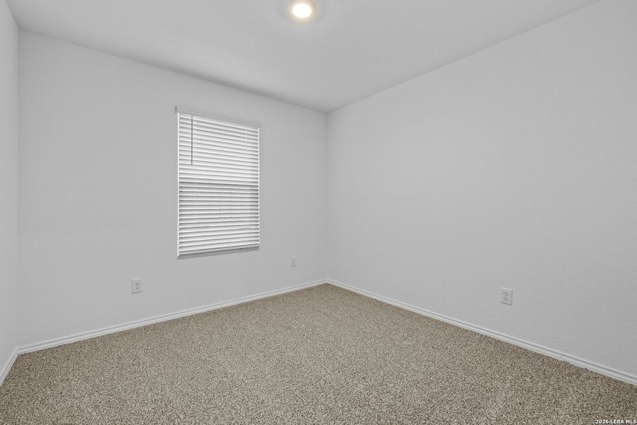 Spacious, unfurnished interior of a new home in Avenida, Converse (Image 12).