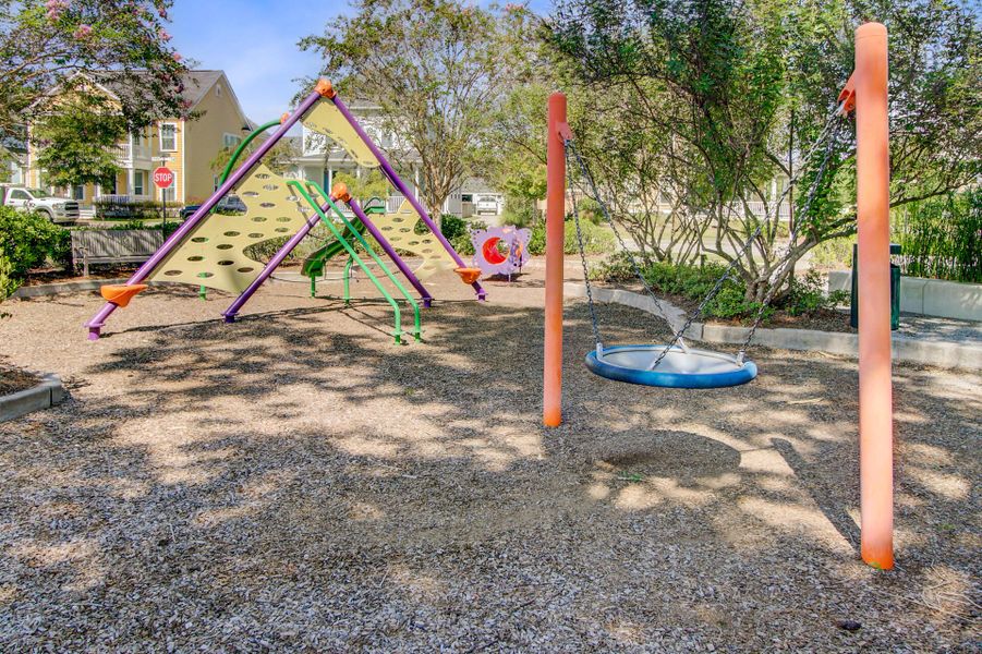 Community amenities in Sweetgrass at Summers Corner, Summerville (Image 58).