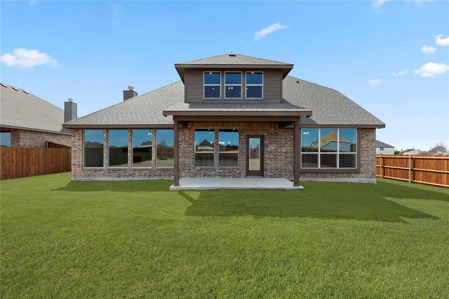 26. 705 Soprano - Back