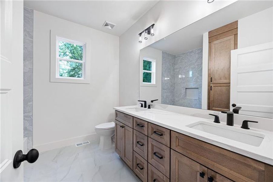 Furnished interior view inside a new home in , Cartersville (Image 17).