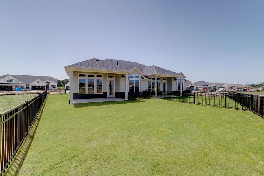 Representative exterior details of a home built from the Cibola by Beazer Homes in Gatherings® at Chambers Creek: Signature Collection, Willis (Image 3).