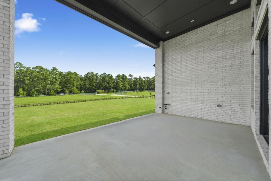 Exterior details and patio area of a home in Bentwood Farms, Montgomery (Image 30).