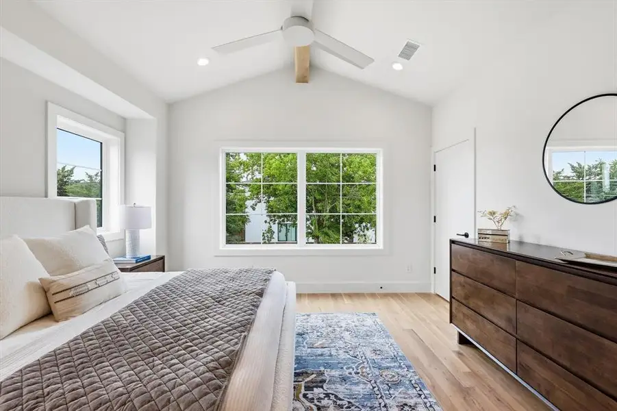 Furnished interior view inside a new home in , Dallas (Image 16).