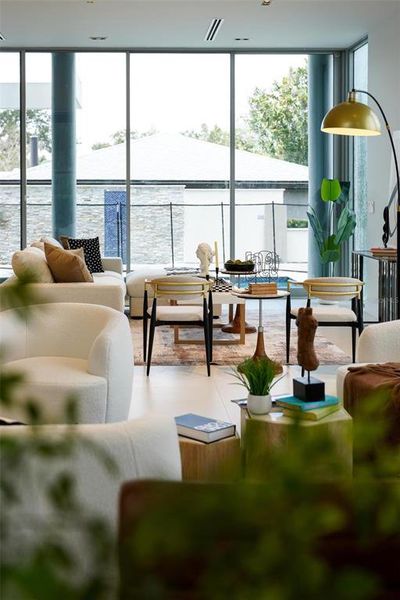 Furnished interior view inside a new home in , Winter Park (Image 14).