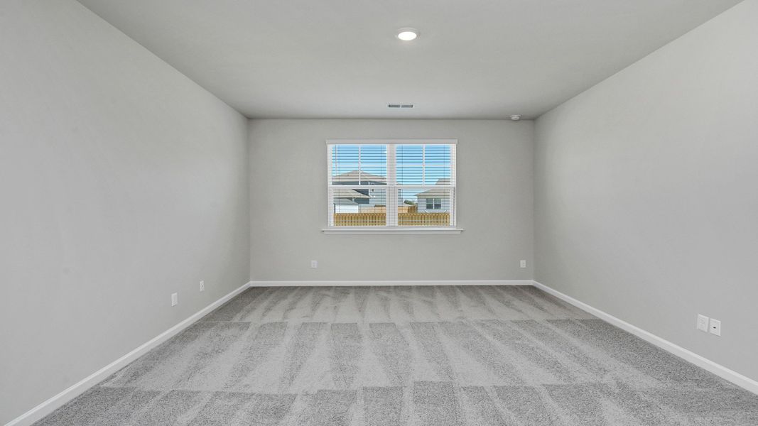 Spacious, unfurnished interior of a new home in Sease's Pond, Gilbert (Image 27).