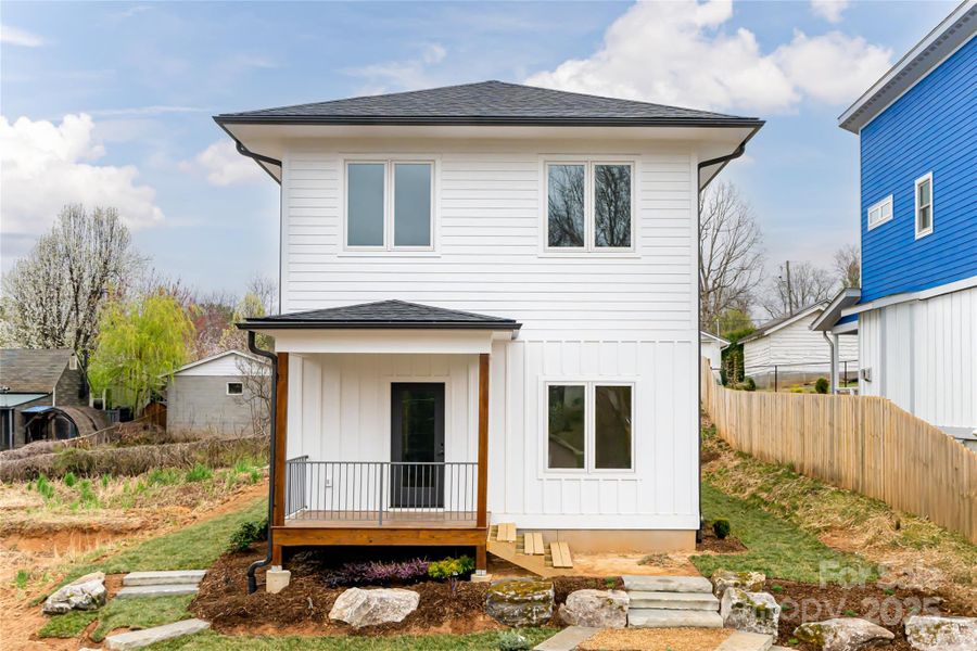 Photo of Similar Construction Photo of Similar Construction