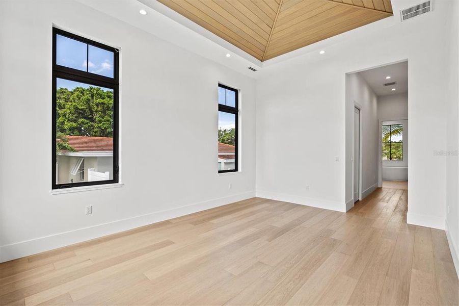 Spacious, unfurnished interior of a new home in , Longboat Key (Image 60). Spacious, unfurnished interior of a new home in , Longboat Key (Image 60).