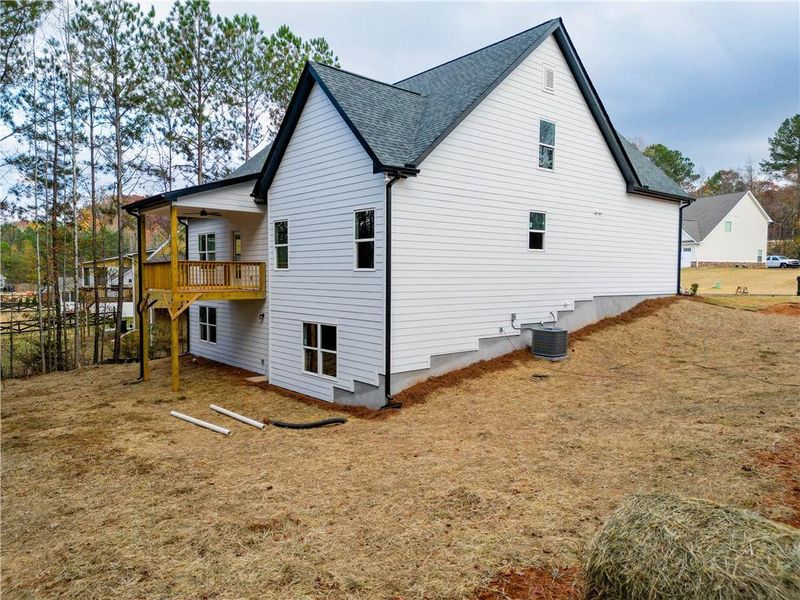 Exterior details and patio area of a home in , Villa Rica (Image 4).