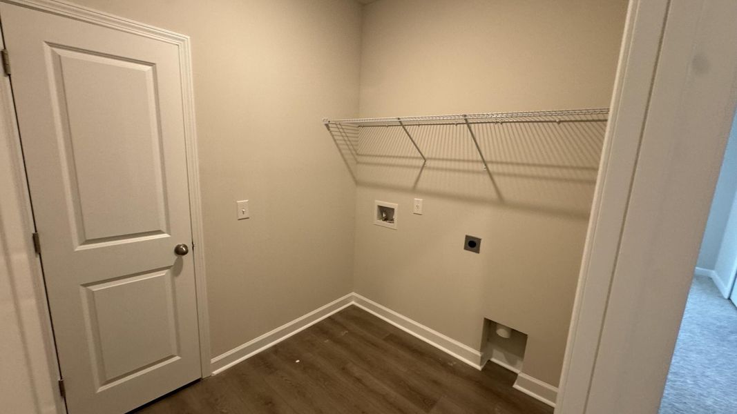 Spacious, unfurnished interior of a new home in , Summerville (Image 16).