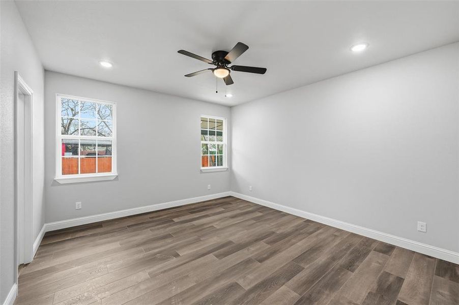 Spacious, unfurnished interior of a new home in , Cleburne (Image 18).