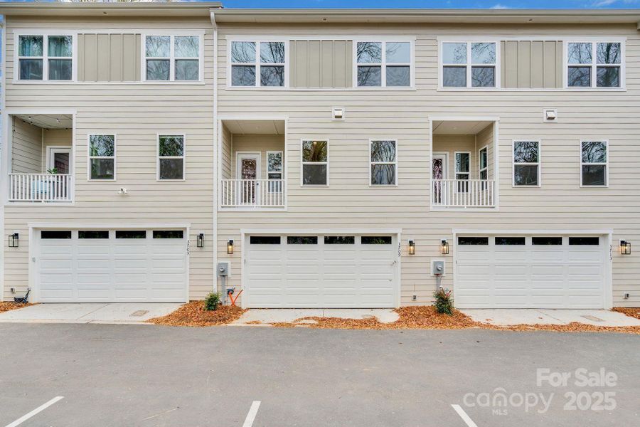 Exterior details and patio area of a home in , Charlotte (Image 21).