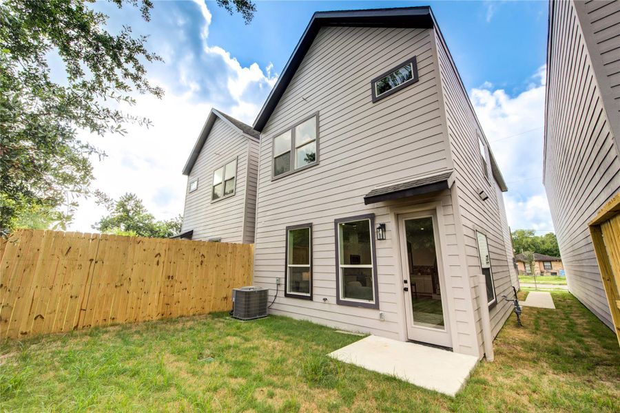 Exterior details and patio area of a home in , Houston (Image 4). Exterior details and patio area of a home in , Houston (Image 4).