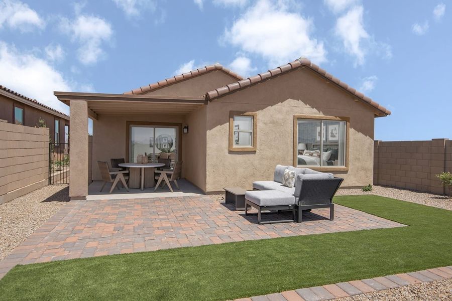 Representative exterior details of a home built from the 1465 Modeled by KB Home in Entrada Del Toro at Rancho Sahuarita, Sahuarita (Image 3).