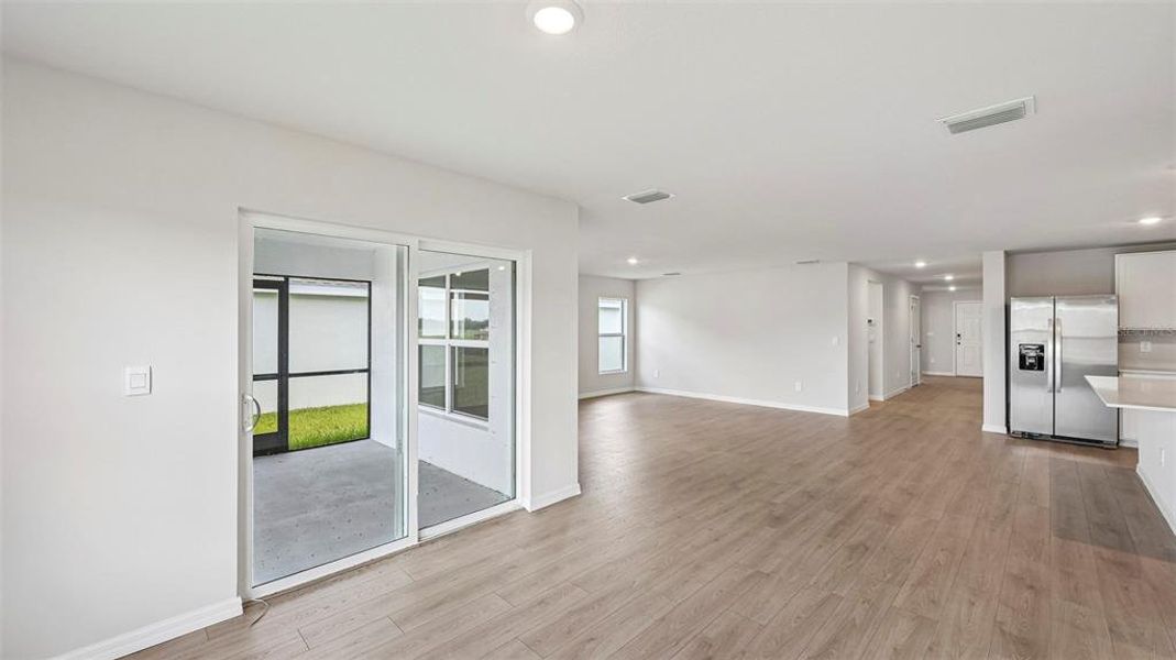 Spacious, unfurnished interior of a new home in Rye Crossing, Parrish (Image 16).