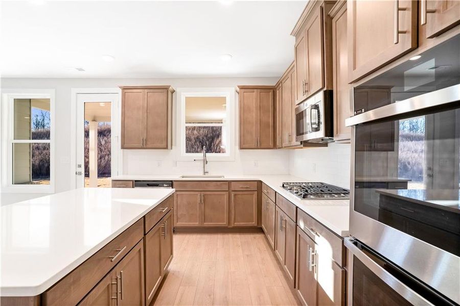 Furnished interior view inside a new home in , Gainesville (Image 7).