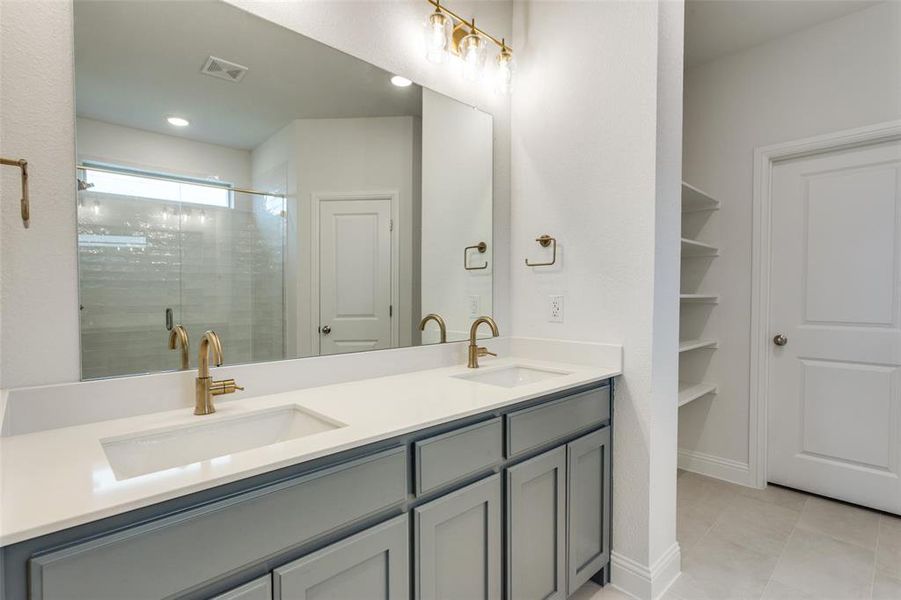 Furnished interior view inside a new home in Reatta Ridge, Justin (Image 9).