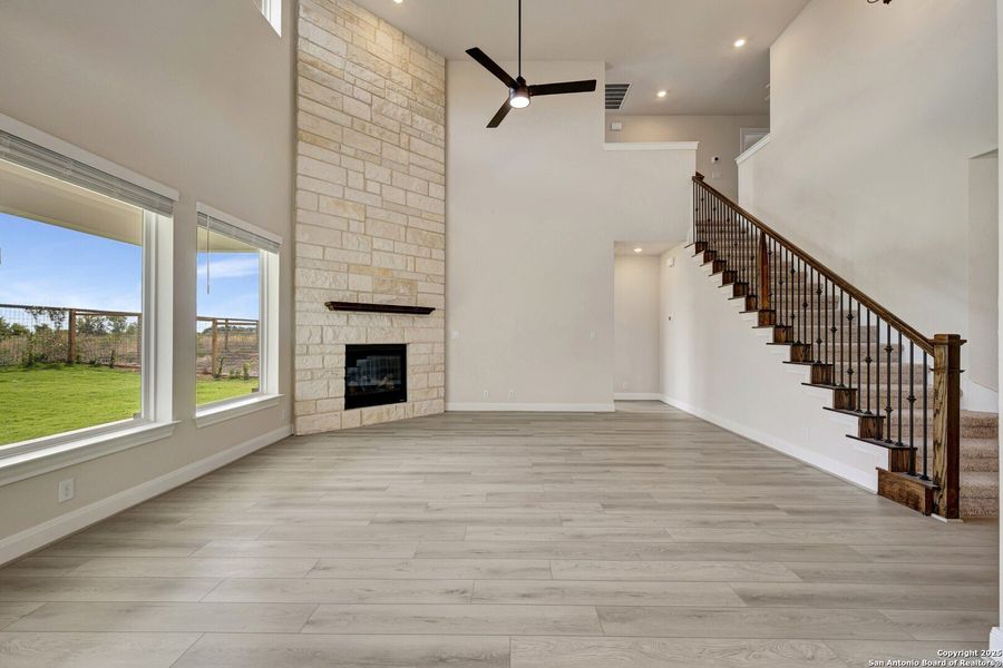 Spacious, unfurnished interior of a new home in The Crossvine 55’, Schertz (Image 14).