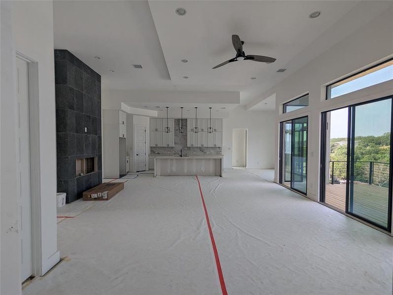 Livingroom, kitchen and dining room