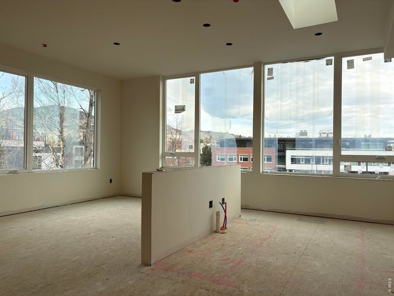 Image 8 of a home in .