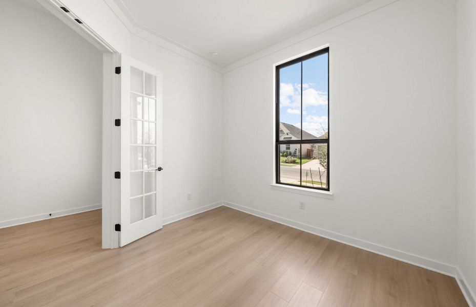 Representative unfurnished interior of a home built from the Dobbin by Pulte Homes in 6 Creeks, Kyle (Image 52).