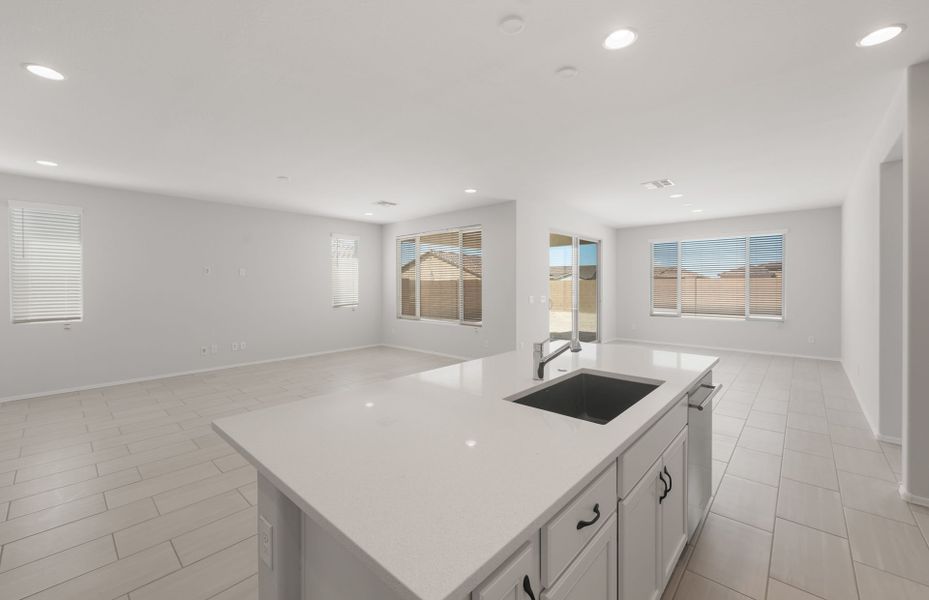 Furnished interior view inside a new home in Sun City Anthem at Merrill Ranch, Florence (Image 7).