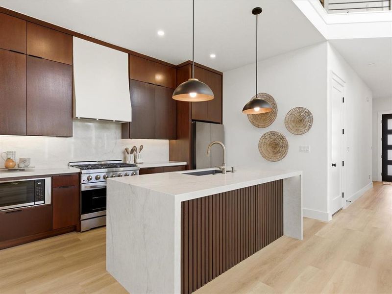 Furnished interior view inside a new home in , Dallas (Image 13).