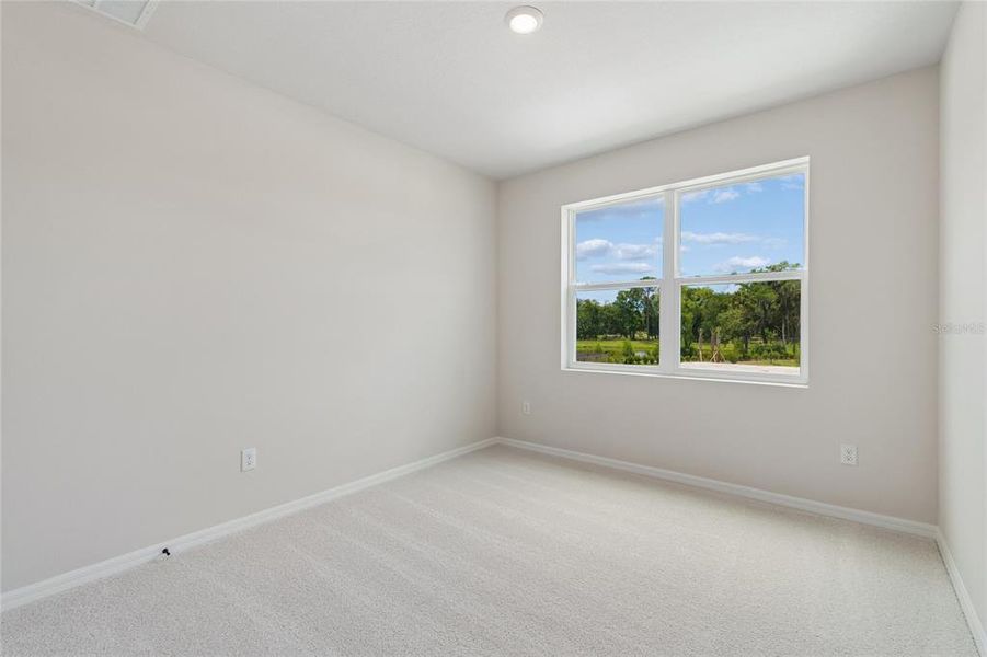 Spacious, unfurnished interior of a new home in Eastlyn, Bradenton (Image 8).
