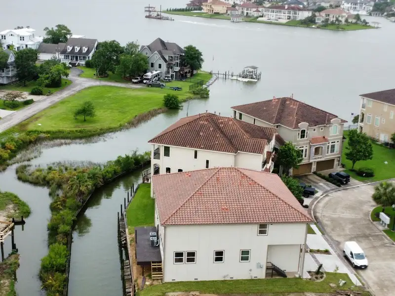 Image 28 of a home in . Image 28 of a home in .