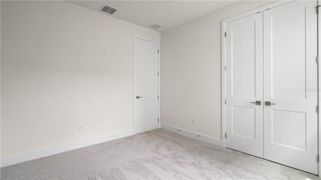 Spacious, unfurnished interior of a new home in Trailside, Mount Dora (Image 24).