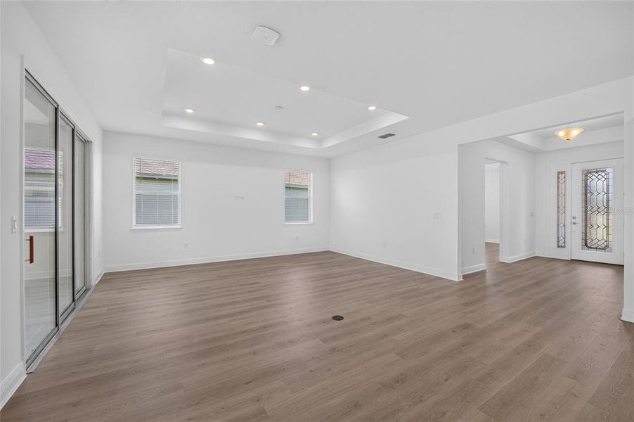 Spacious, unfurnished interior of a new home in , Ocala (Image 35).