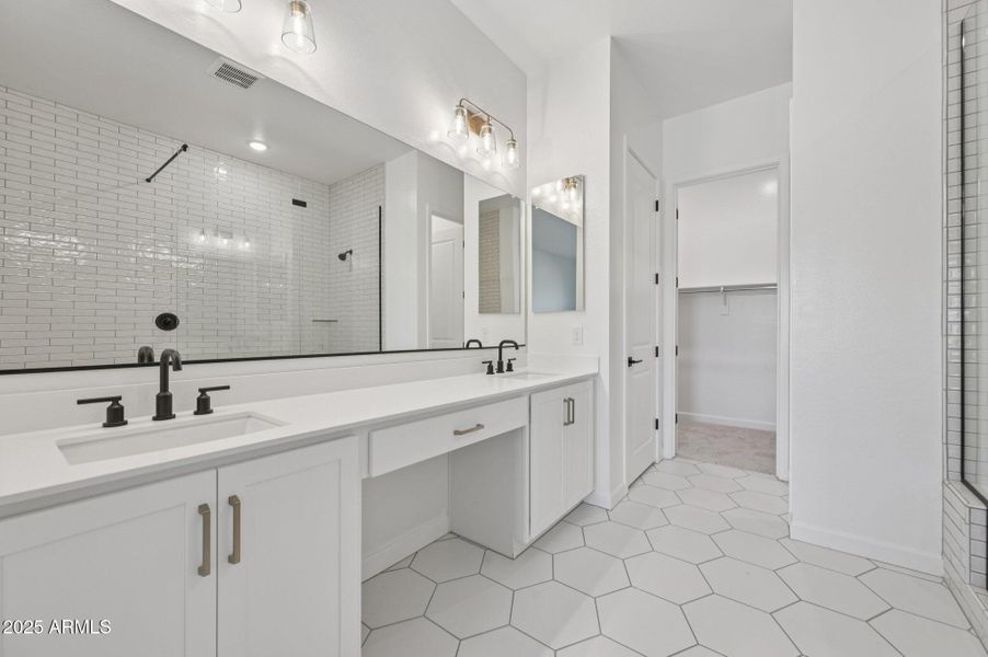 27-web-or-mls-E Stirrup St-S1212-027 27-web-or-mls-E Stirrup St-S1212-027