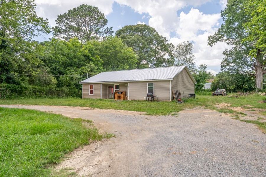 Image 3 of a home in . Image 3 of a home in .