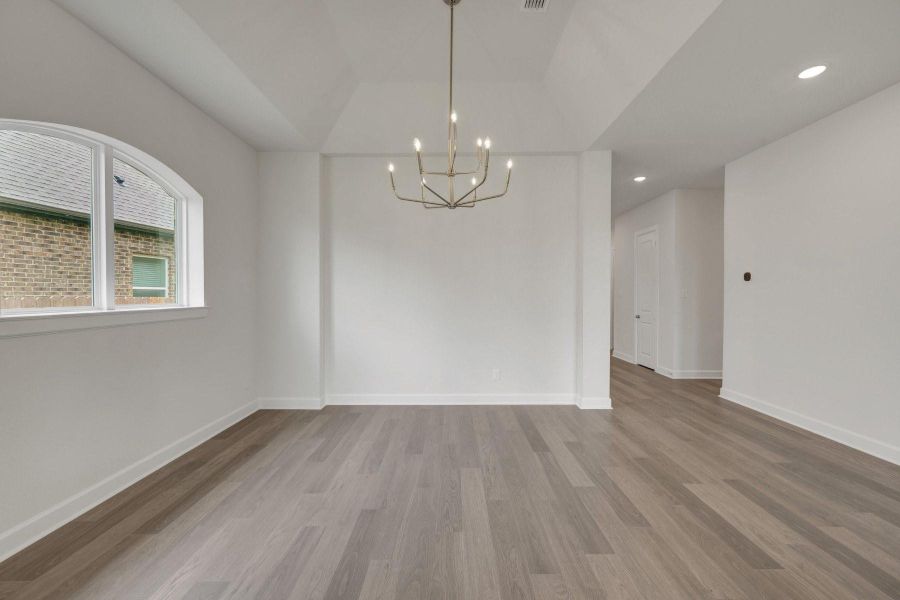Spacious, unfurnished interior of a new home in Brookewater - Ascent Collection, Rosenberg (Image 20).