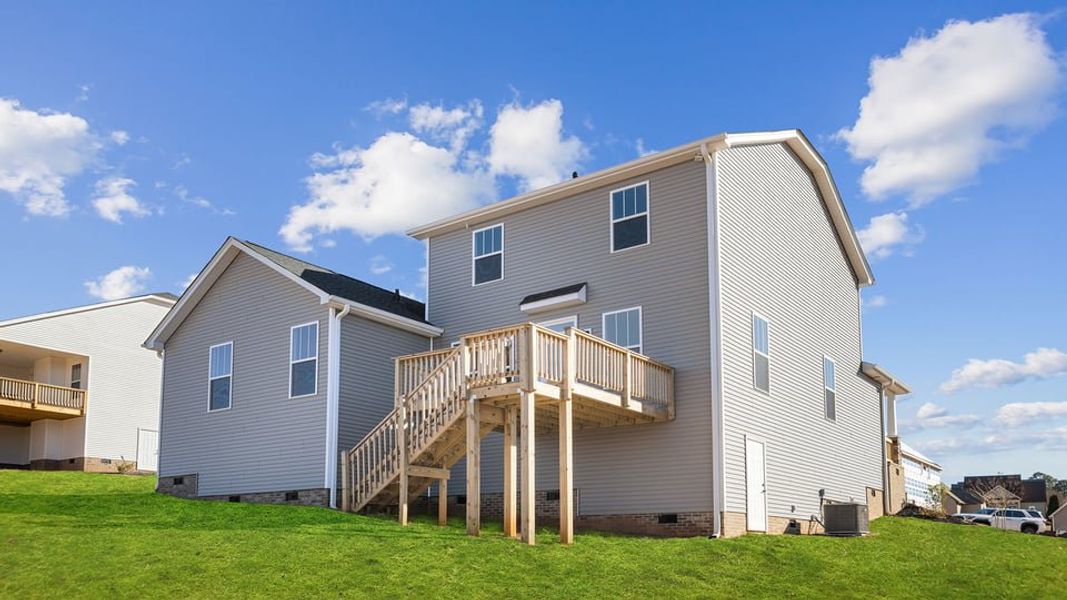 Exterior details and patio area of a home in Shadowood, Seneca (Image 20).