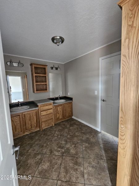 20250921_100411 20250921_100411