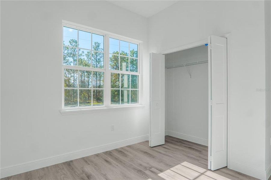 Spacious, unfurnished interior of a new home in , Dunnellon (Image 21).