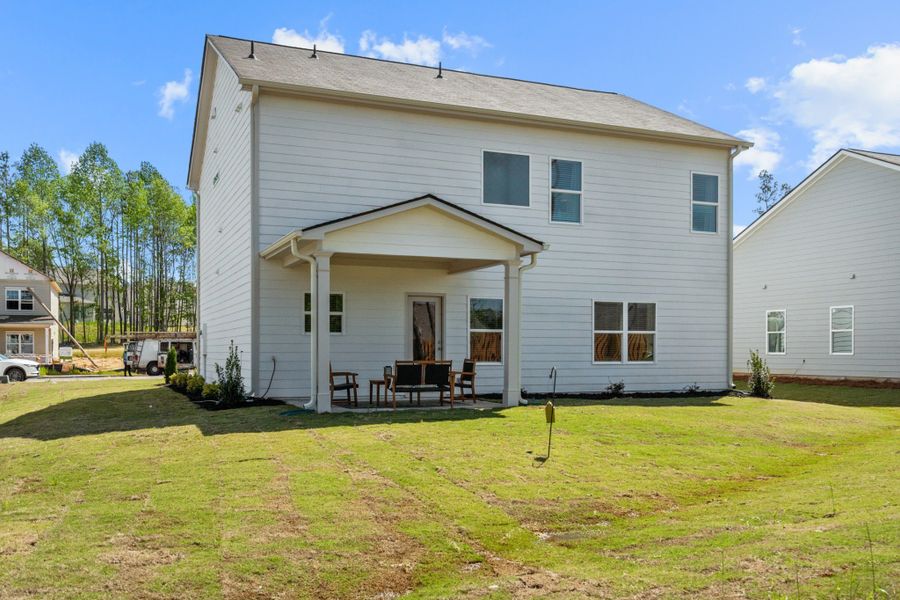 *This is a marketing photo. Colors/options may be different.*