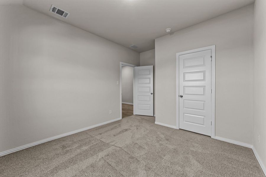 Spacious, unfurnished interior of a new home in Rolling Ridge, Van Alstyne (Image 27). Spacious, unfurnished interior of a new home in Rolling Ridge, Van Alstyne (Image 27).