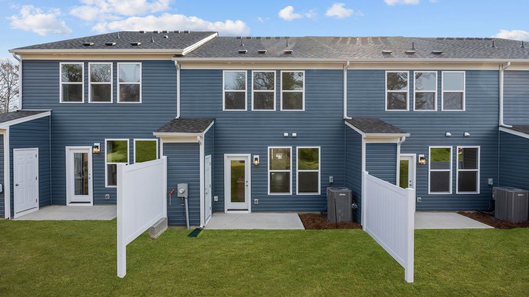 Exterior details and patio area of a home in Bell Glen, Charlotte (Image 3).
