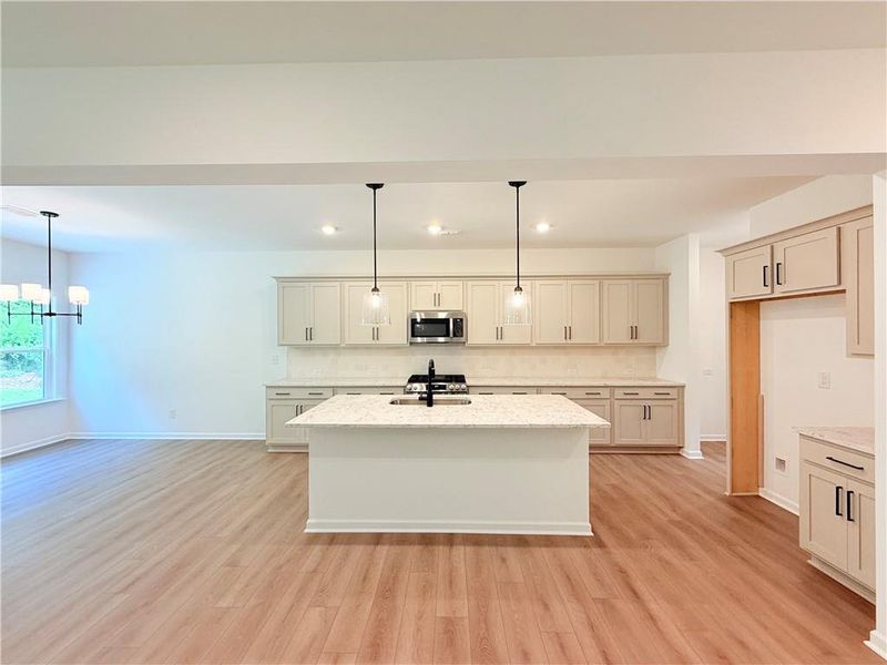 Furnished interior view inside a new home in Creekside, Dawsonville (Image 6). Furnished interior view inside a new home in Creekside, Dawsonville (Image 6).