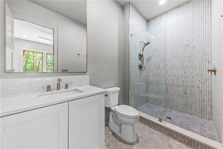 Furnished interior view inside a new home in , Greensboro (Image 9).