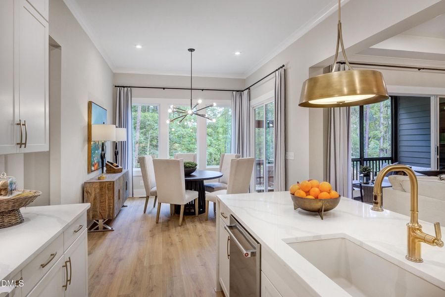 CRBT-0099-00_Ballentine E_Kitchen03