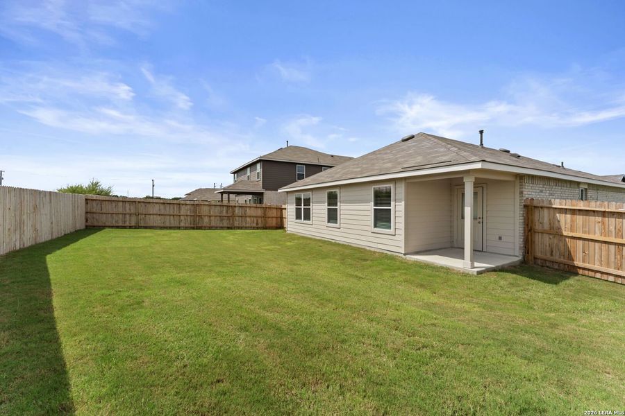 Exterior details and patio area of a home in Steele Creek, Cibolo (Image 2).