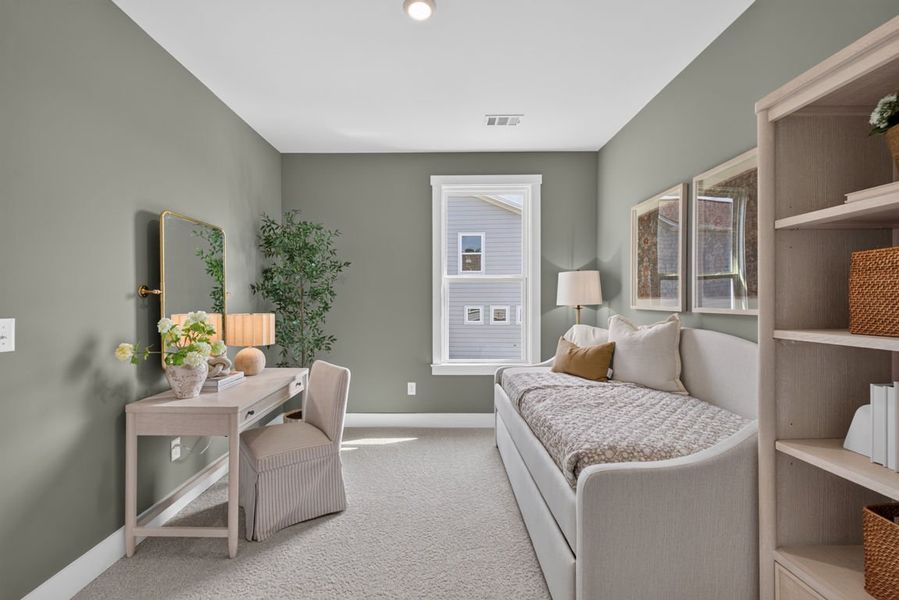 Representative furnished interior of a home built from the Mainstay by Pulte Homes in Everhour, Newnan (Image 48).